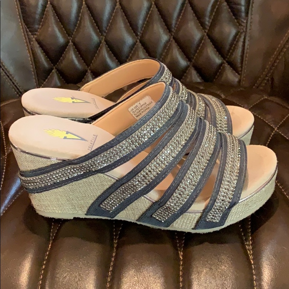 Embellished Volatile Woven Slides